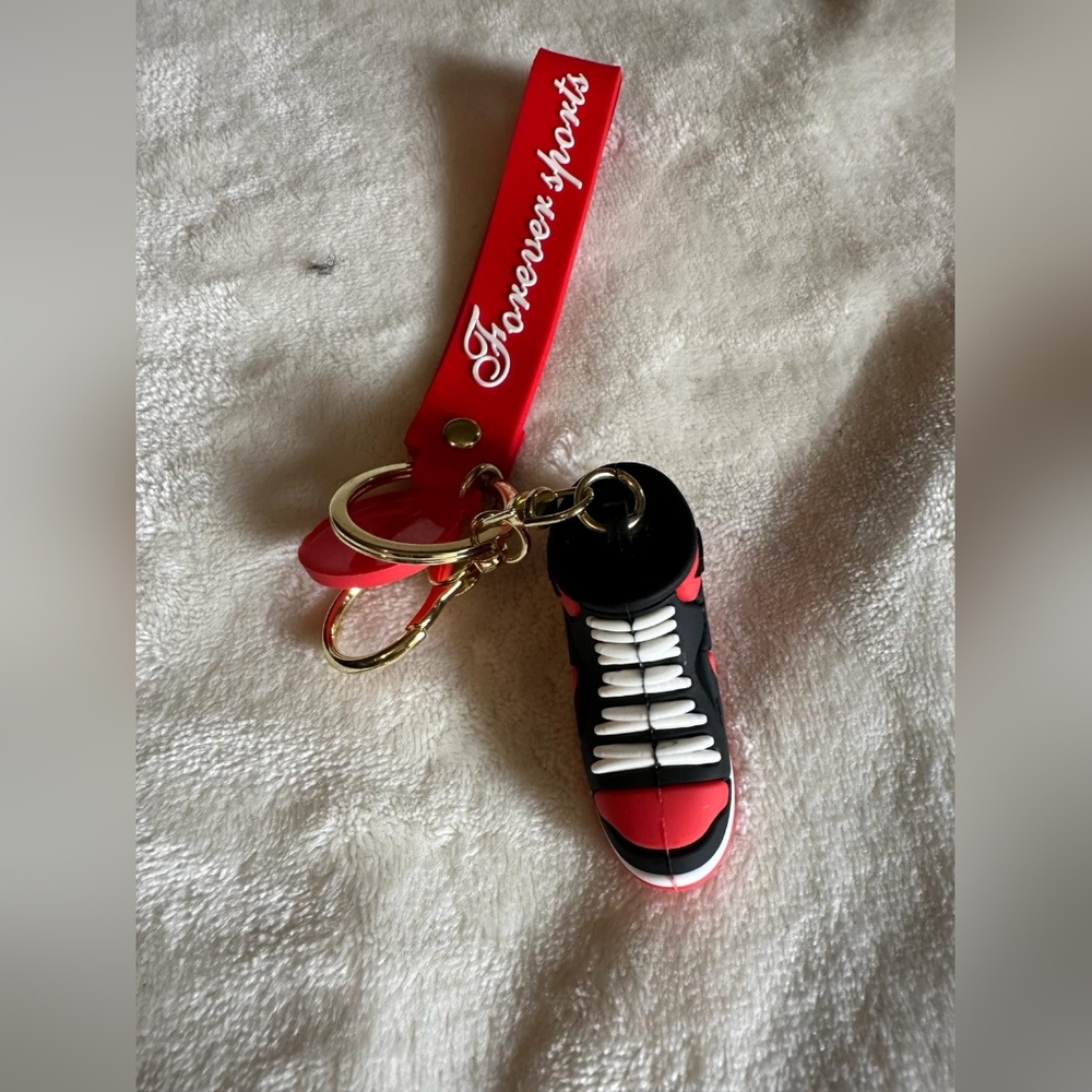 red nike shoe keychain - Picture 5 of 5
